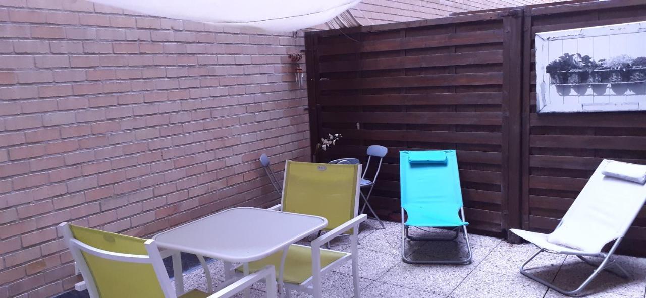 App 2 Slaapkamers كنوك هايست المظهر الخارجي الصورة