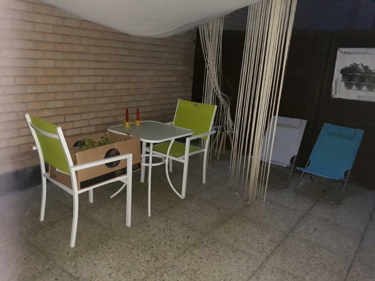 App 2 Slaapkamers كنوك هايست المظهر الخارجي الصورة
